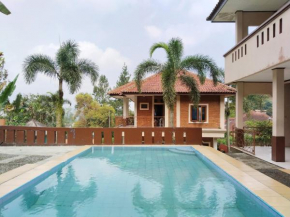 Villa Yustisia Curug 7 Cilember